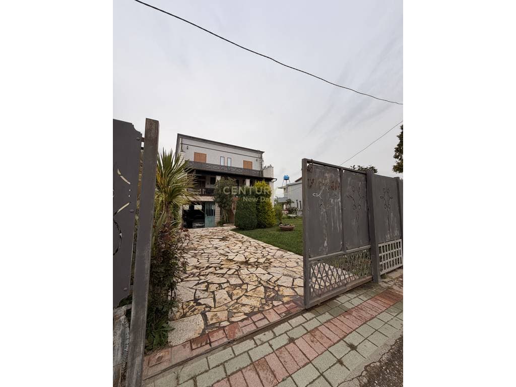 Shitet Vile në Kavajë - 250000€ | 1533 m²