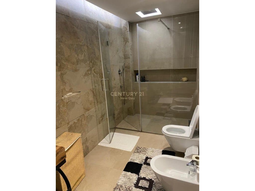 LUXURY APARTMENT PER SHITJE