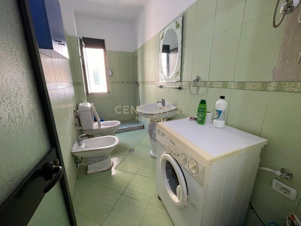 SHITET APARTAMENT 1+1 PRANE KLAJDI RESORT, GOLEM!