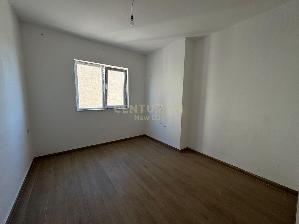 Shitet Apartament 1+1 në Spitalle – Pallat i Ri me Ashensor ! 60.000 Euro 3