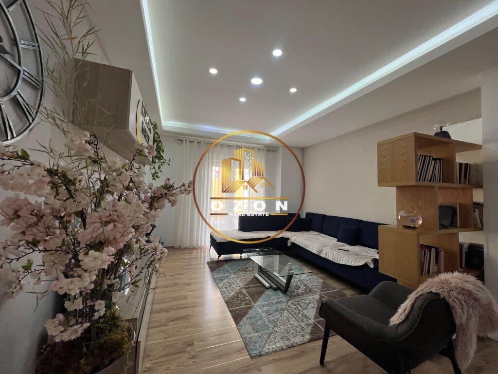 SUPER APARTAMENT ME QERA 2+1 ,RRUGA E ELBASANIT !