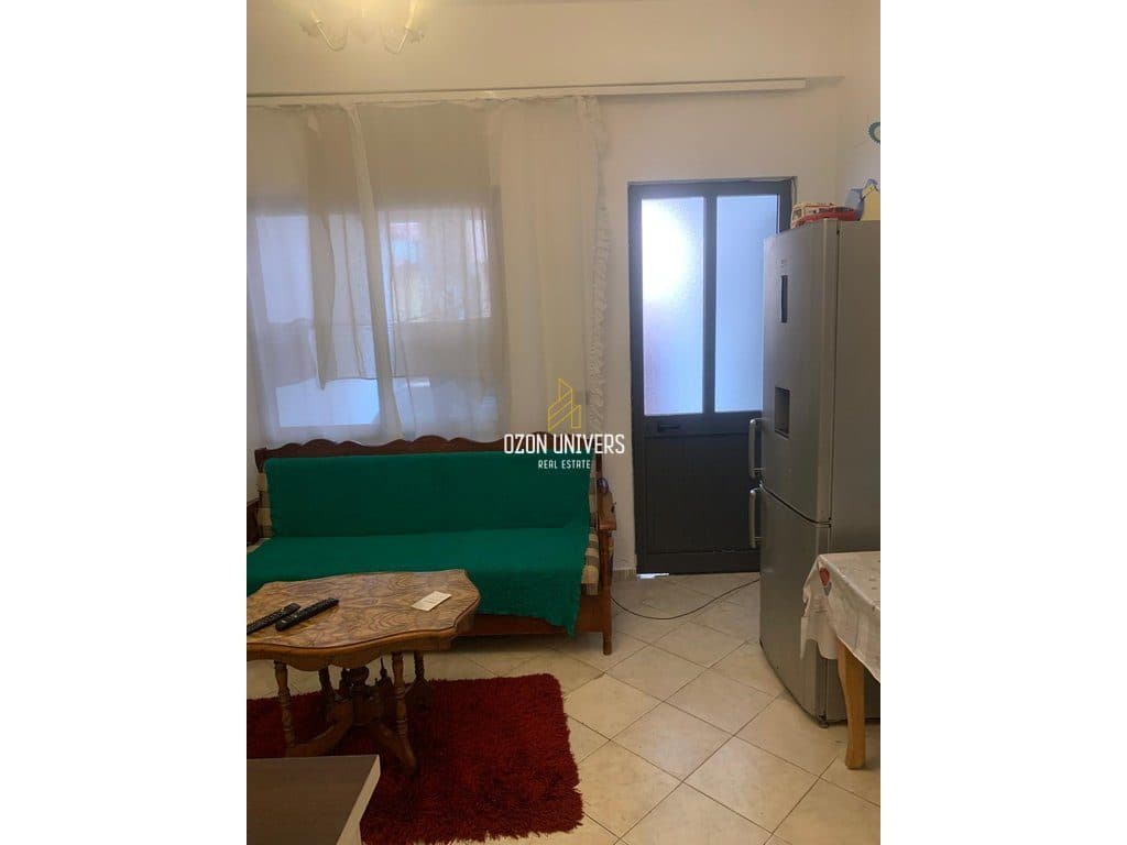 Apartament 1+1+2 për qira, Rrethi i Shkozës ! 2
