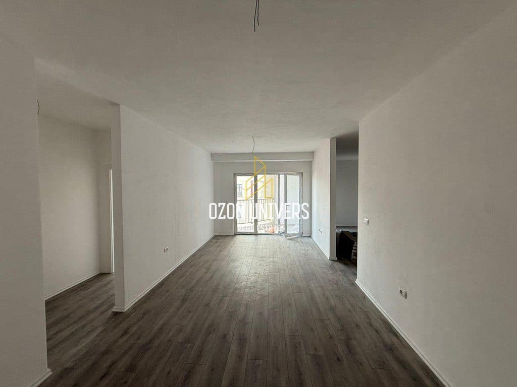 Shitet Apartament 2+1+2 në Zog të Zi!