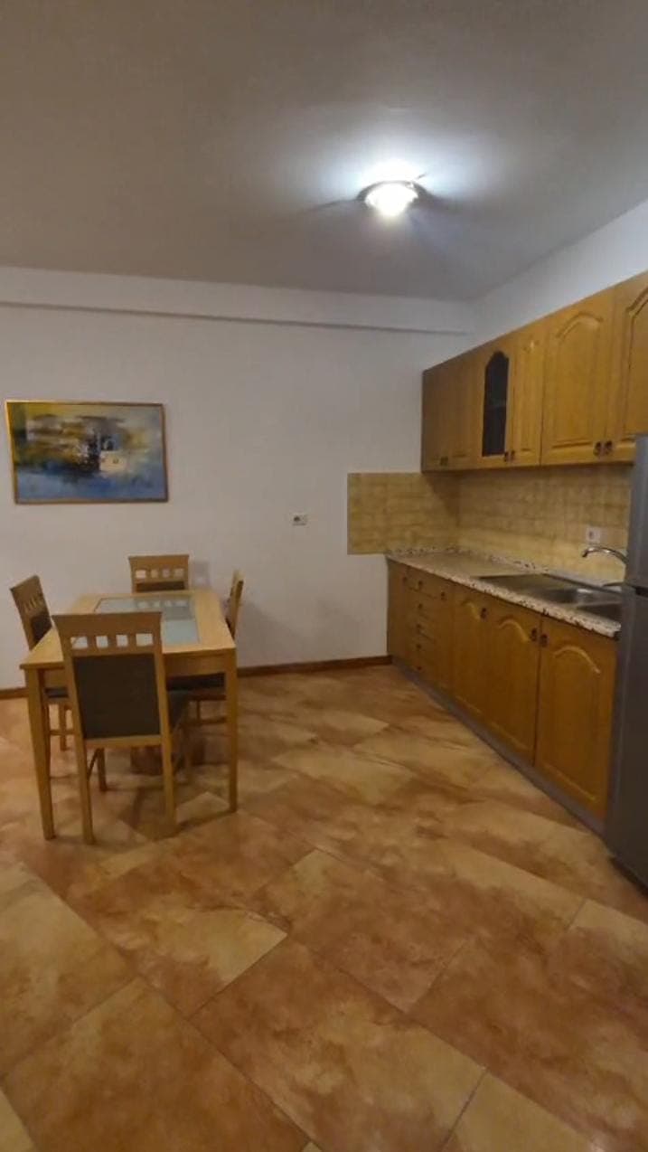 Apartament per Qira 3+1+2, Ish Ekspozita Tirane! 2