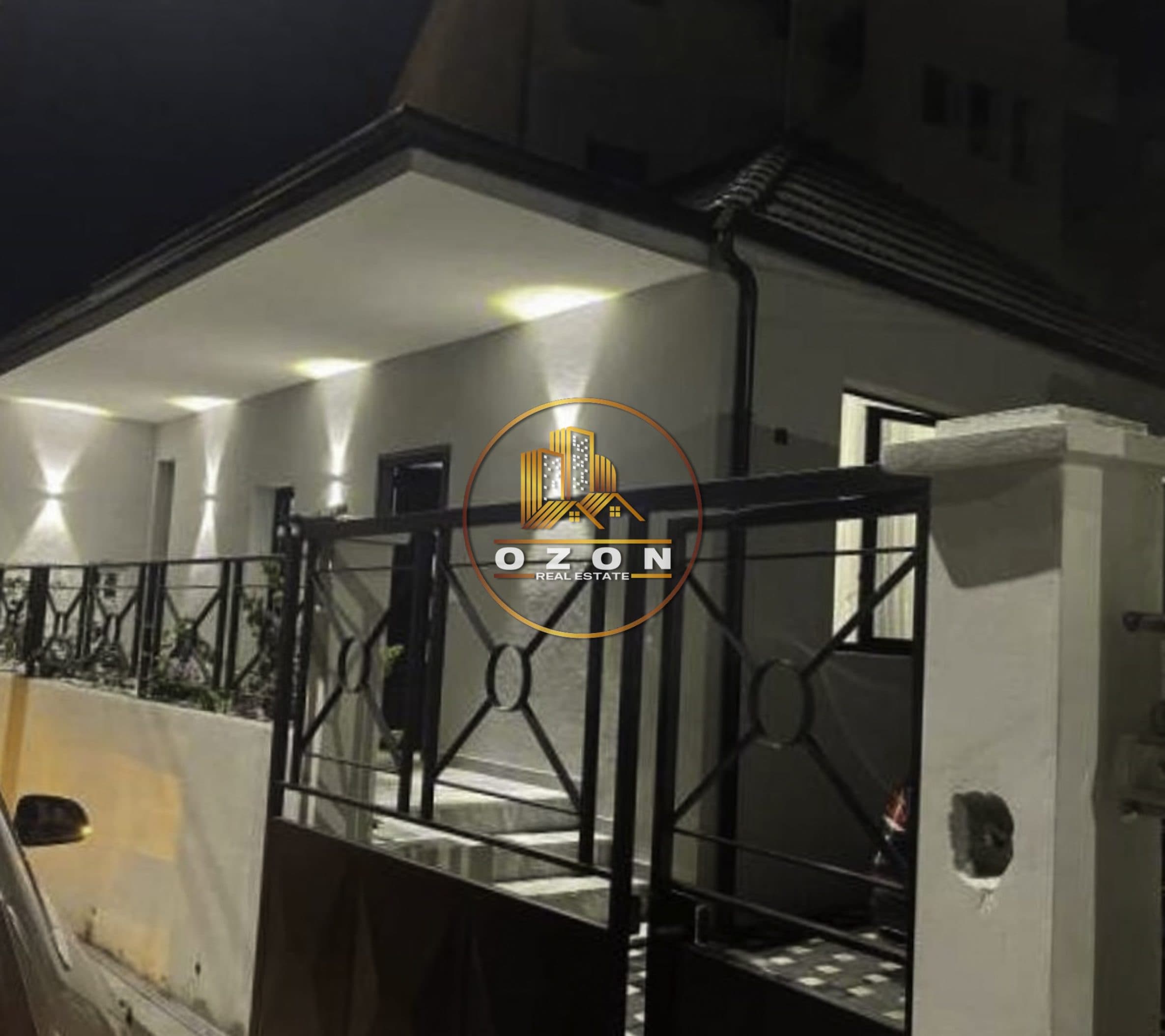 JEPET ME QIRA HYRJE 1+1 E NJE SHTEPIE PRIVATE, KRISTAL CENTER!
