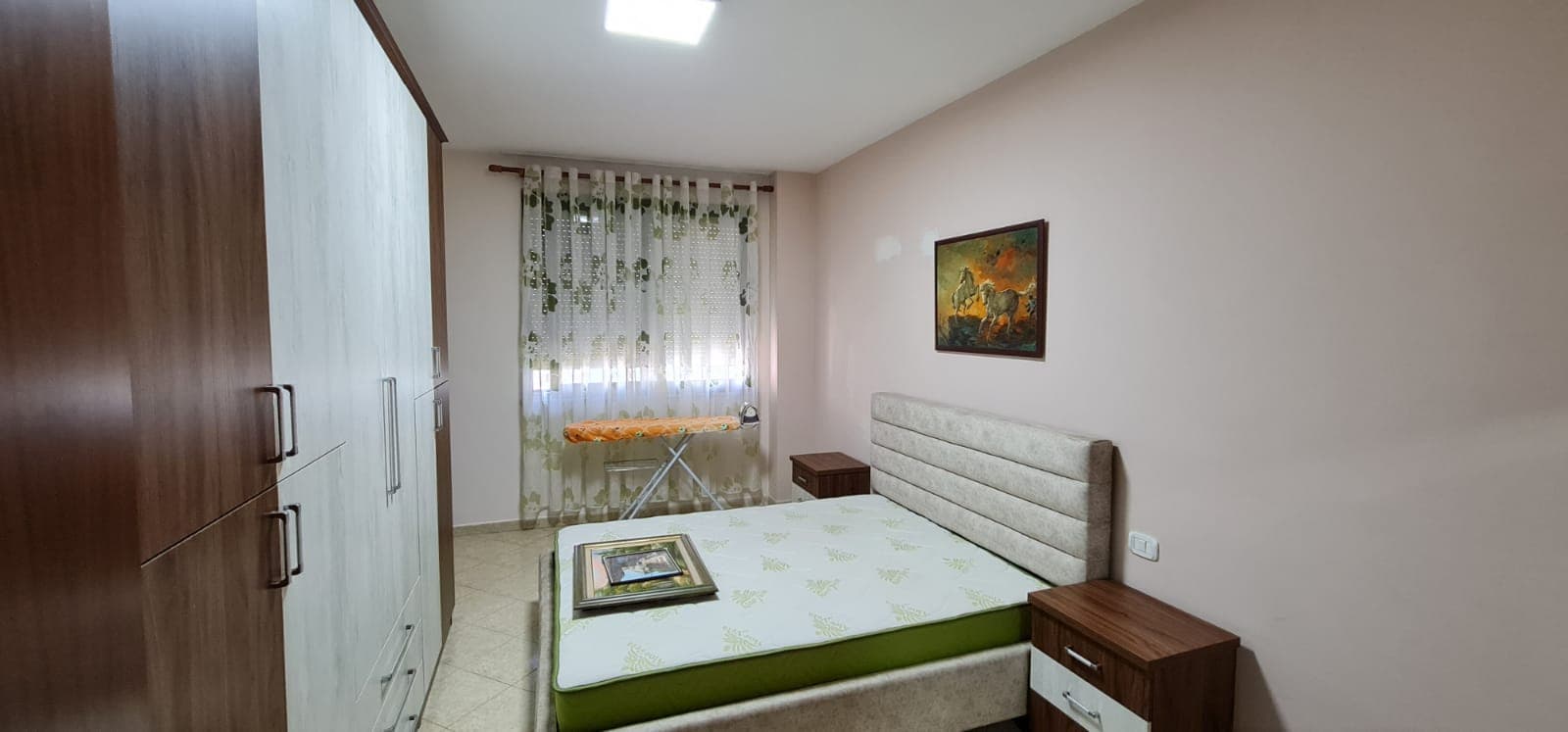 JEPET ME QERA APARTAMENT 2+1 TEK ISH EKSPOZITA !