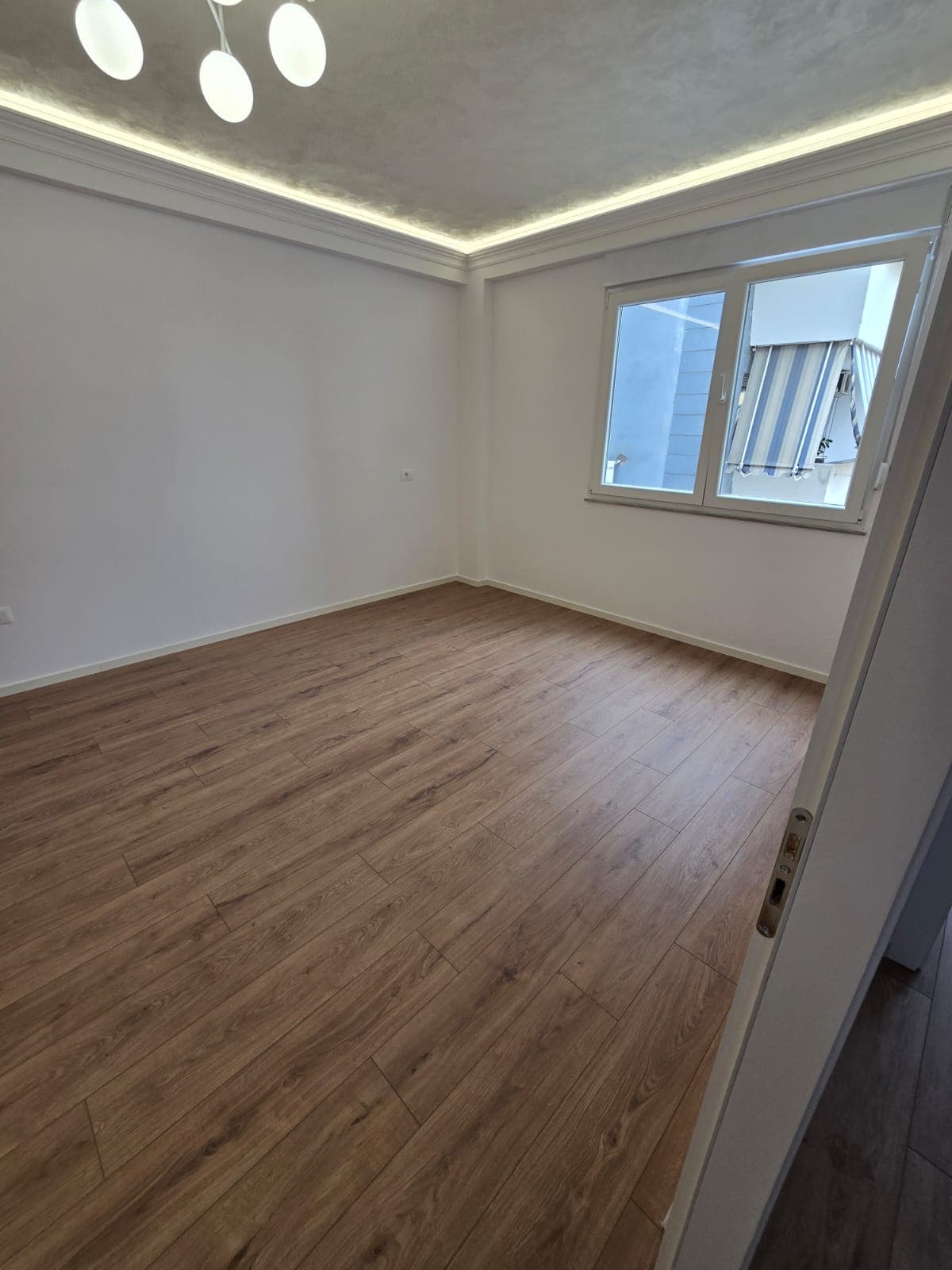 Apartament 2+1+2 për Shitje tek Condor Center!