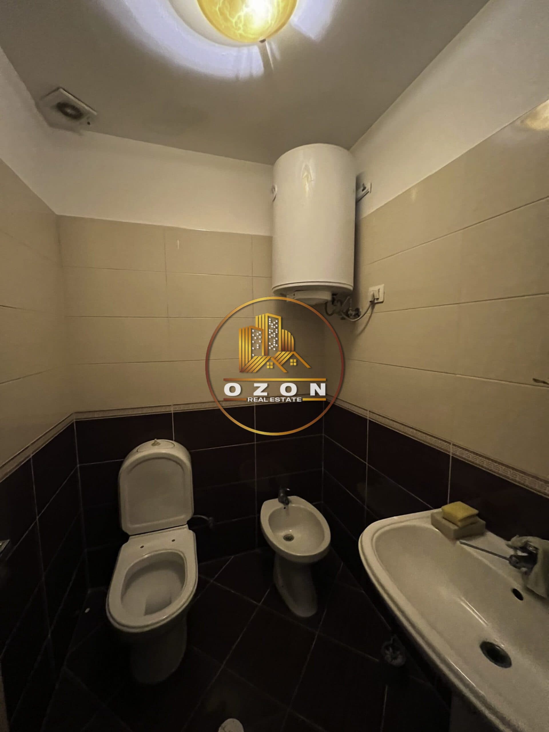 SHITET APARTAMENT 2+1+2 TEK KRYQEZIMI OXHAKUT!