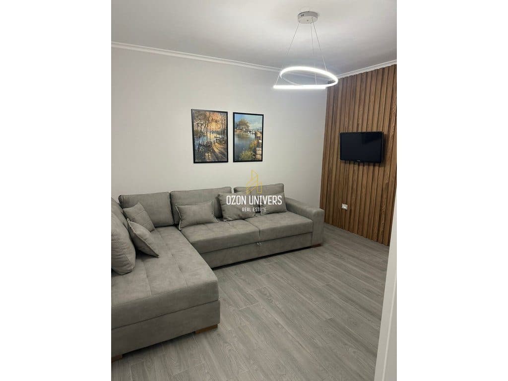 Apartament 1+1 për qira, pranë Shkollës së Kuqe!