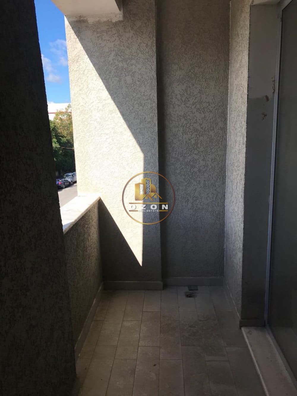 Jepet me qira Apartament 1+1 , Ndertim i Ri , Adresa : Rruga ”Aleksander Moisiu”