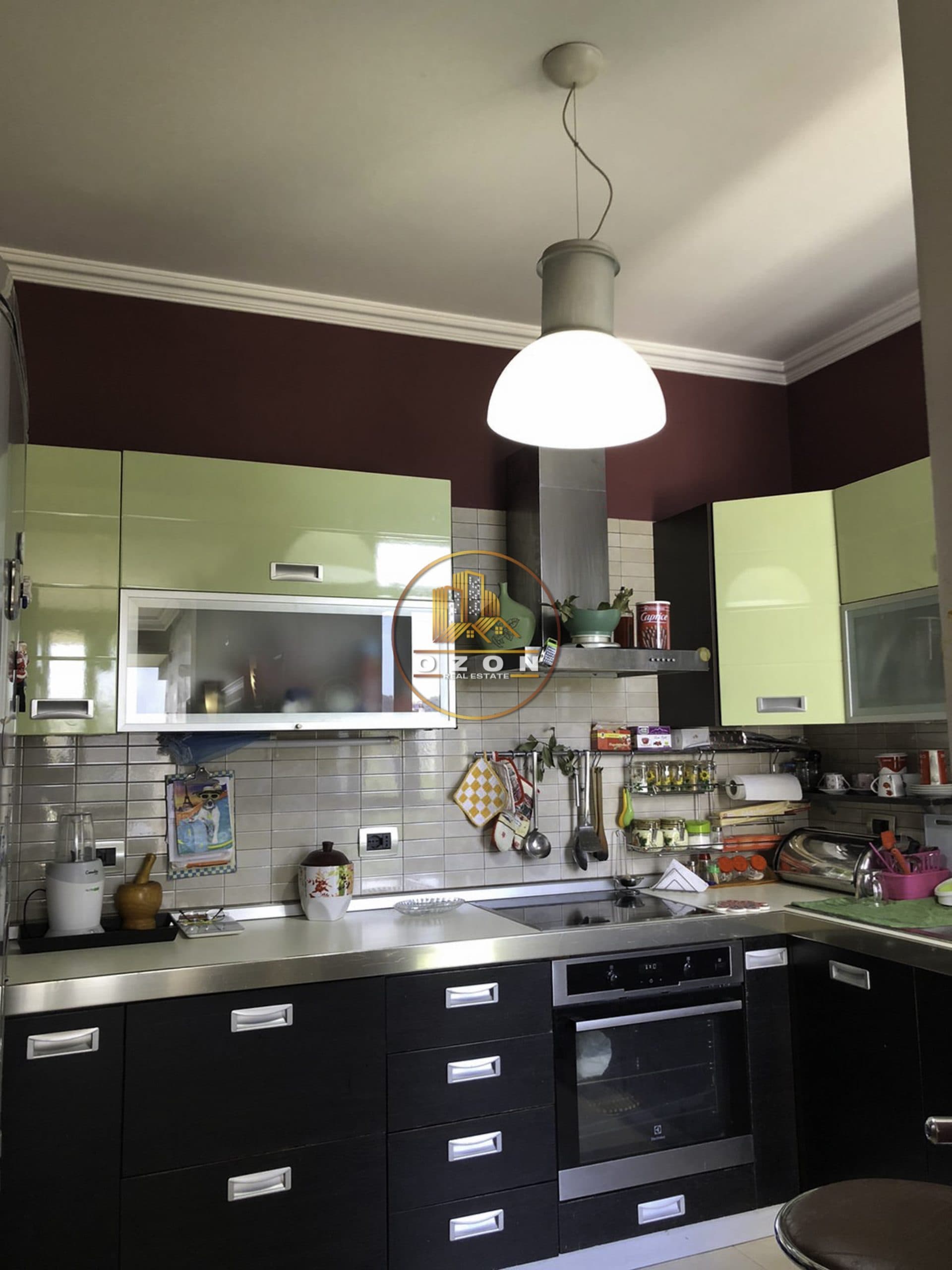 Jepet me qera apartament 3+1+2 .Adresa: Rruga “Andon Z. Cajupi” ,Bllok
