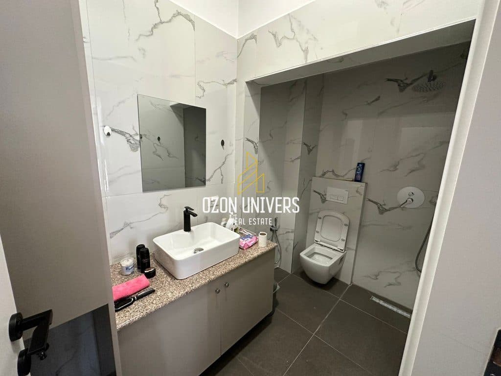 Shitet Studio Apartament Tek Rruga Barrikadave! 3