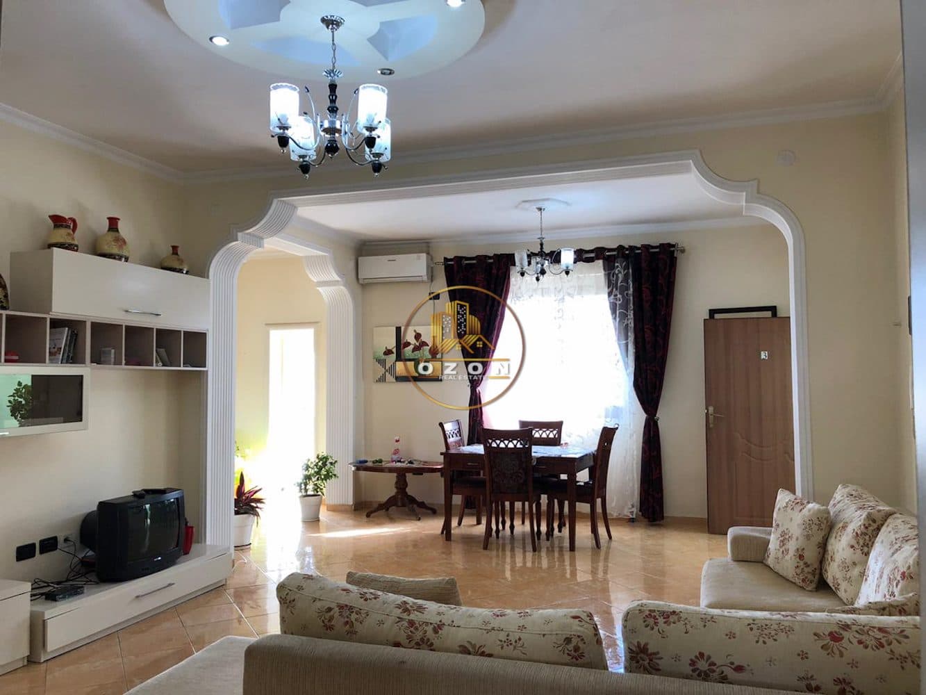 Super apartament ne shitje , 2+1 me hipoteke . Adresa : Don Bosko. 2