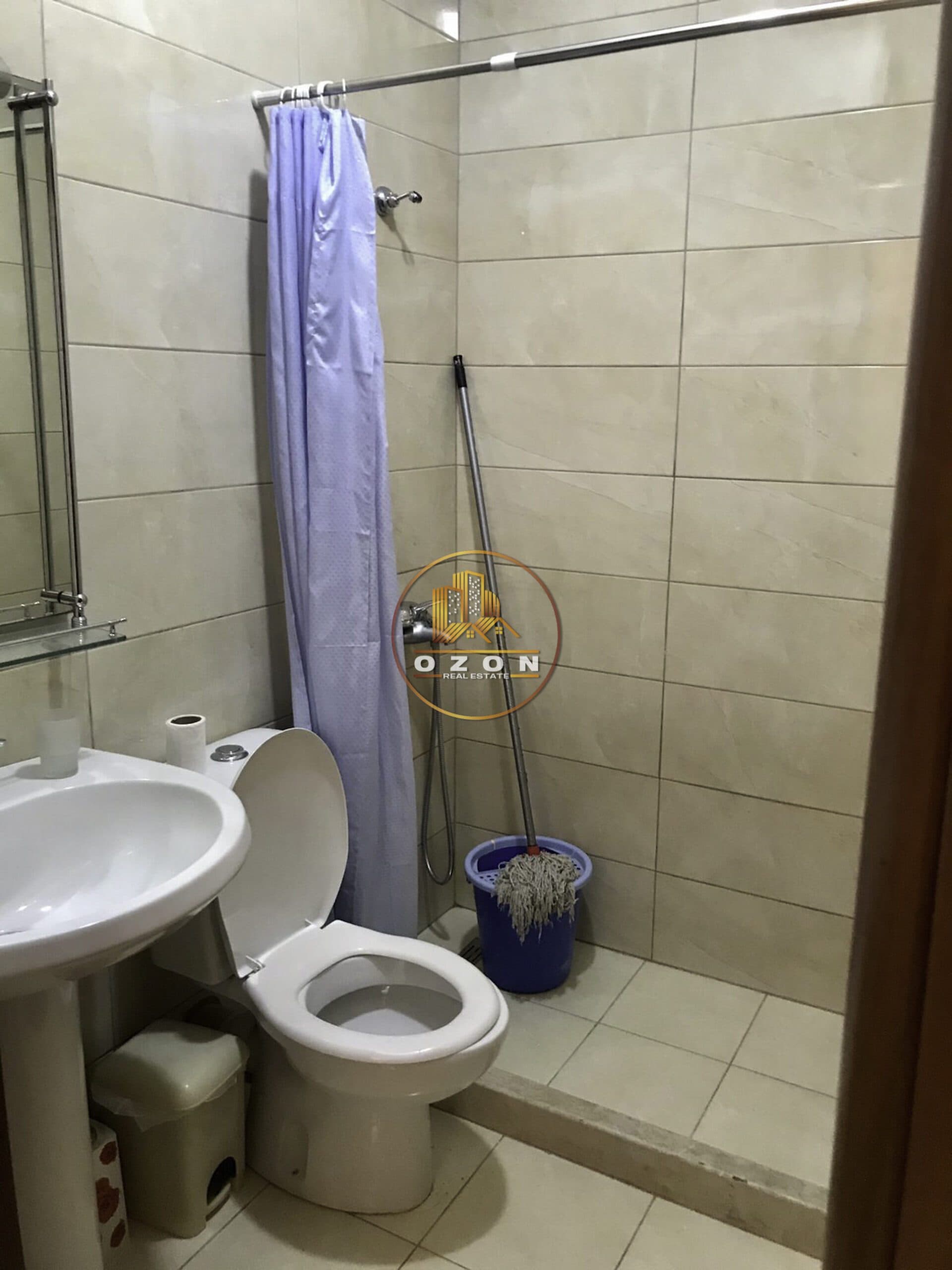 APARTAMENT 1+1 ME QERA , I MOBILUAR TEK 21 DHJETORI !