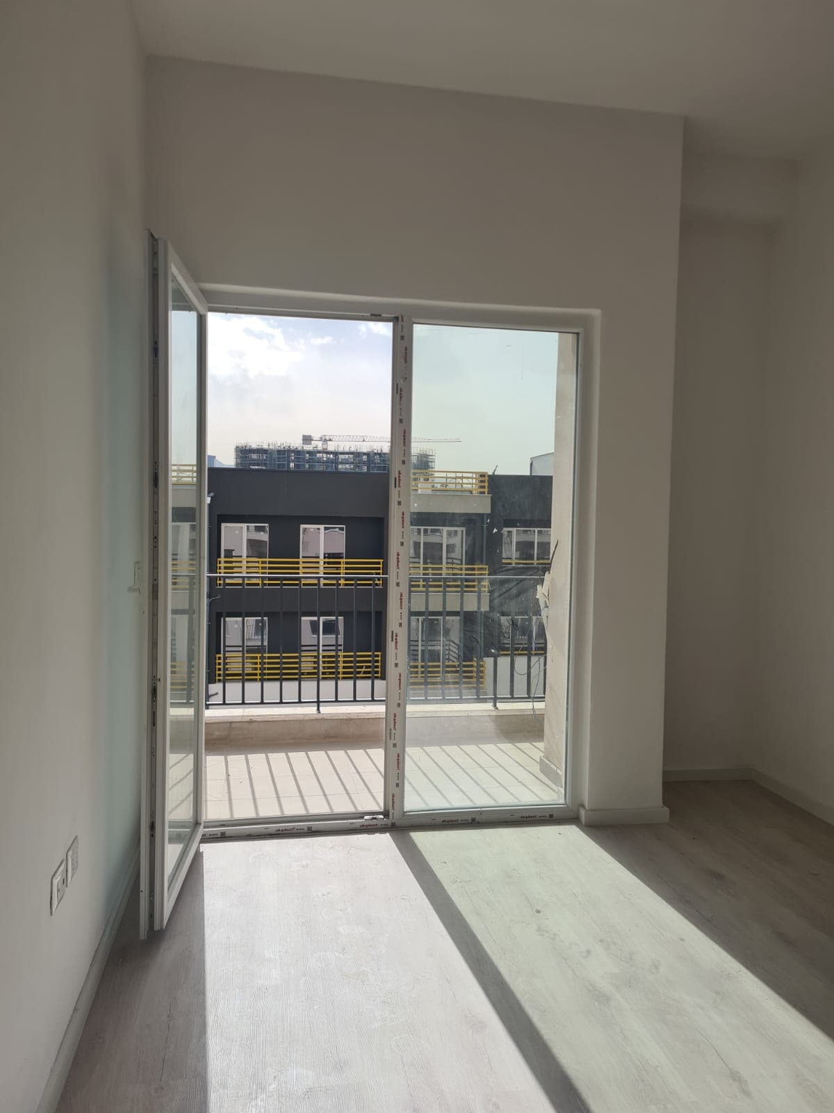 Apartament 1+1 per shitje ne Laprak ! 2