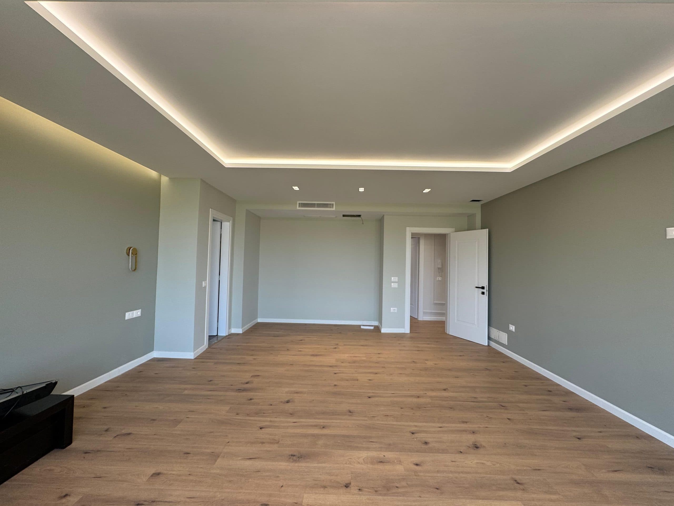 Vila 3-Katëshe Moderne me Qira në Rezidencën Akacia Hills, Mjull Bathore! 3