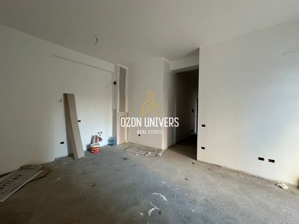 Apartament 2+1+2 për shitje, tek Ish Fusha e Aviacionit! 2