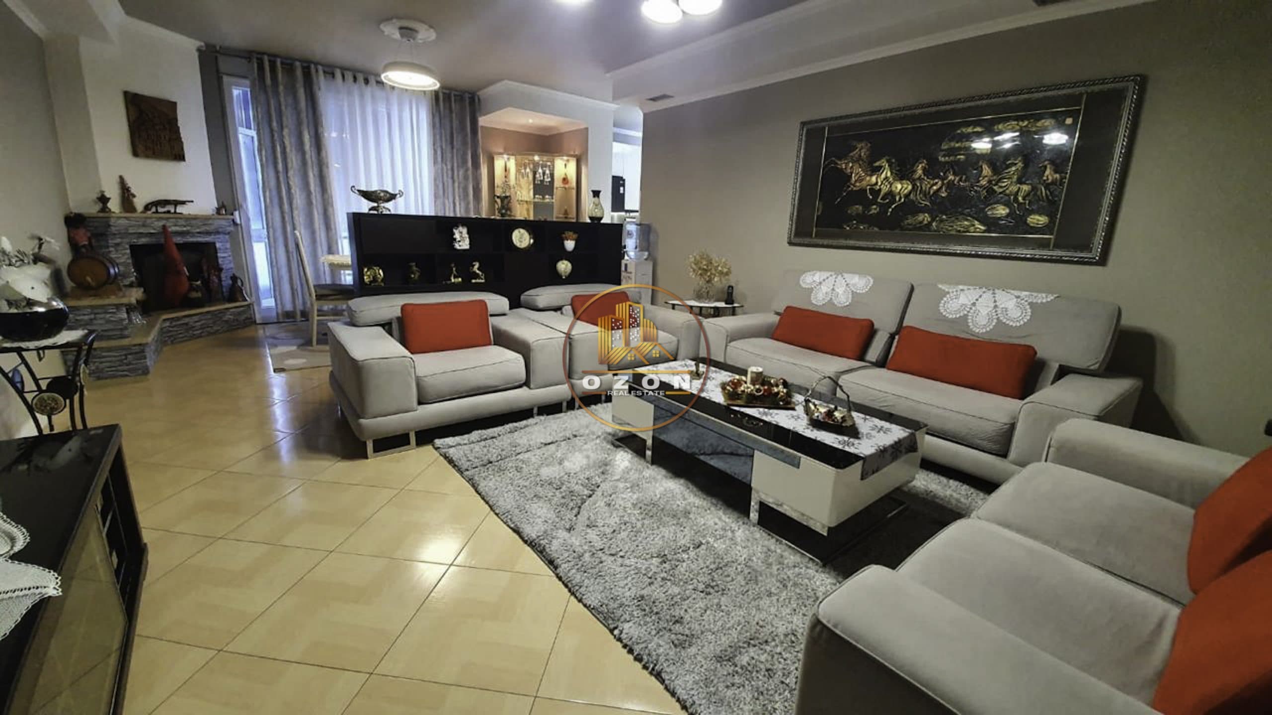 SUPER APARTAMENT ME QERA 3+1 TEK ISH EKSPOZITA !