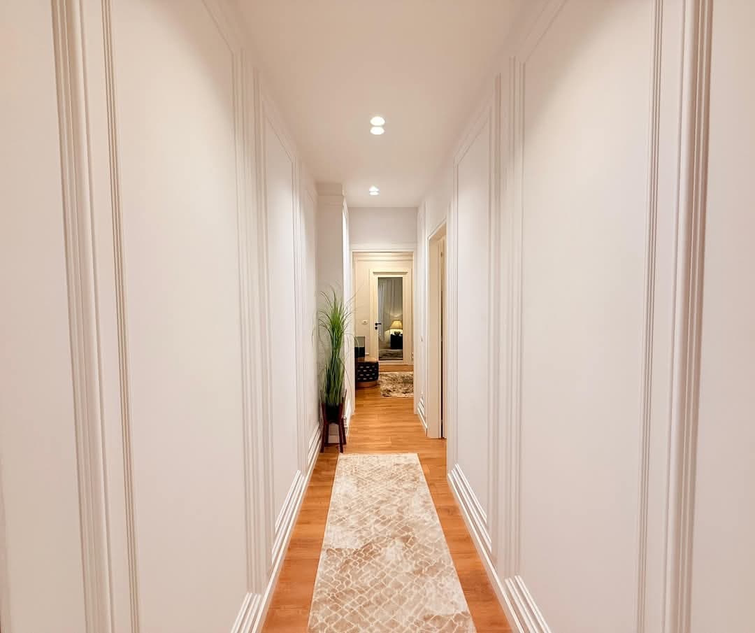 Apartament Luksoz 2+1+2 me Qira pranë Qendrës – Rruga e Barrikadave 2