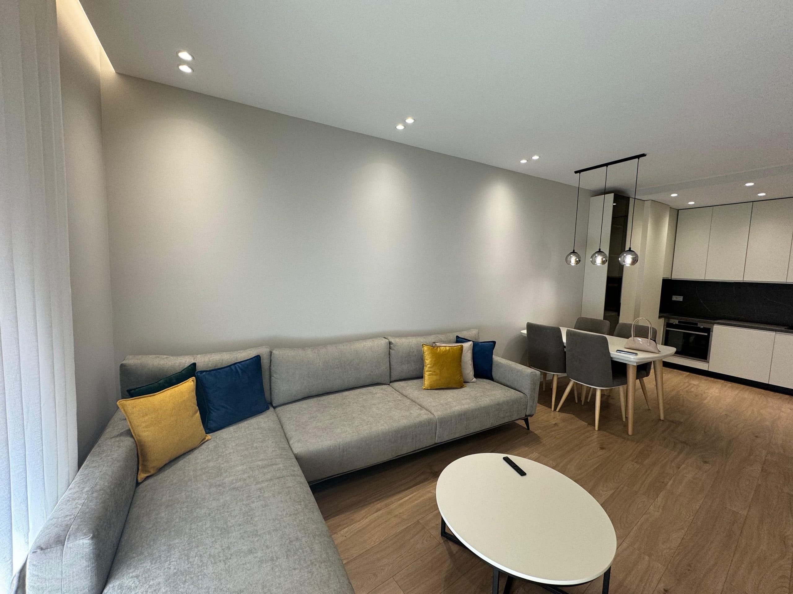 Jepet Me Qira Apartament 2+1+Parking, Pranë TEG!