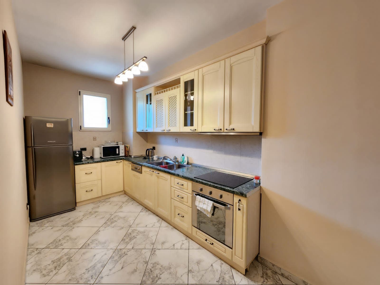 JEPET ME QERA APARTAMENT 2+1 NE BLLOK ! 4