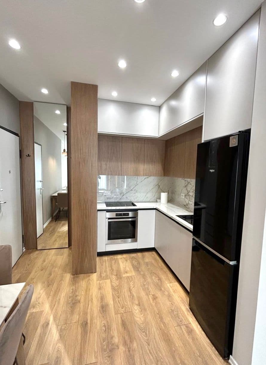 Apartament Modern 1+1 me Qira tek Tirana Garden Building, Rruga e Kavajës! 2