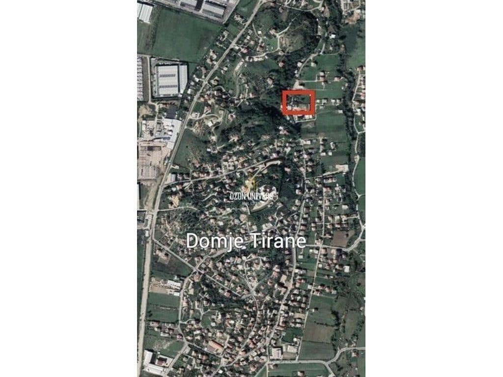 Shitet Shtëpi + 3 Dynym Tokë