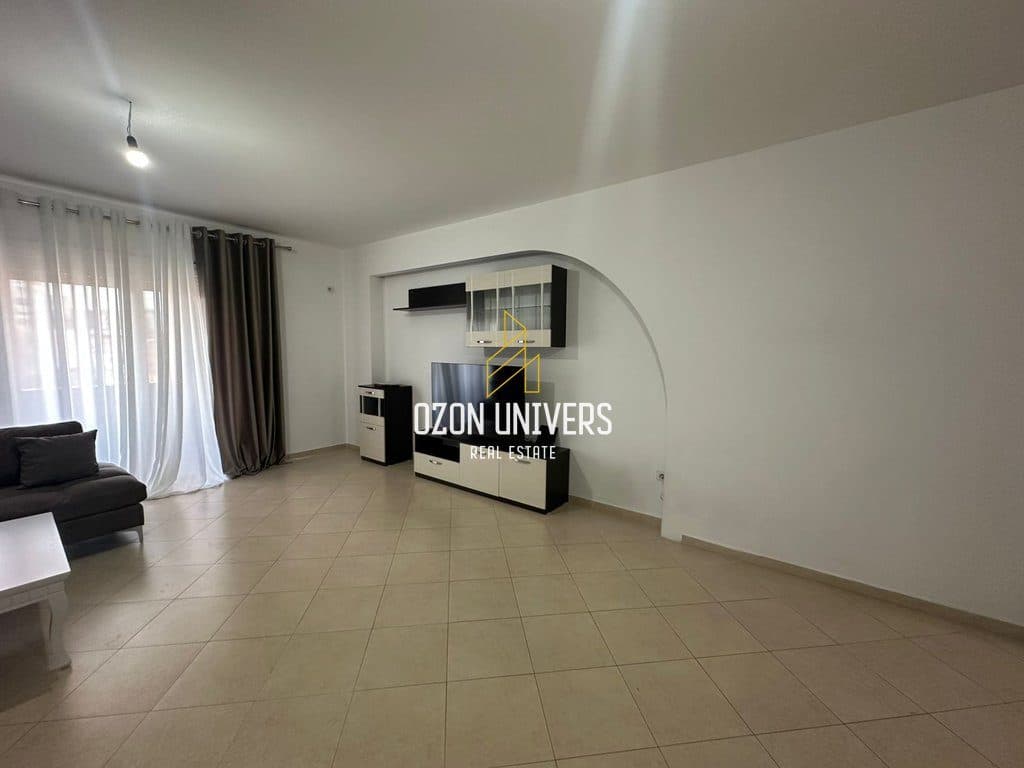 Apartament 3+1+2 me 2 poste parkimi, tek 5 Maji! 2