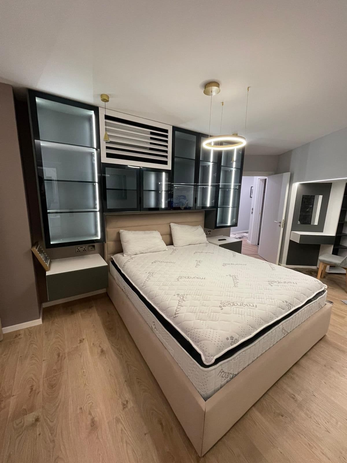 JEPET ME QIRA SUPER APARTAMENT 3+1+2 TEK KODRA E DIELLIT 2! 4