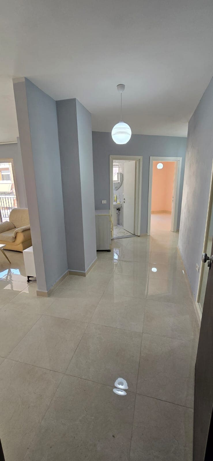 Apartament per shitje 2+1 te Prokuroria e Tiranes ! 3