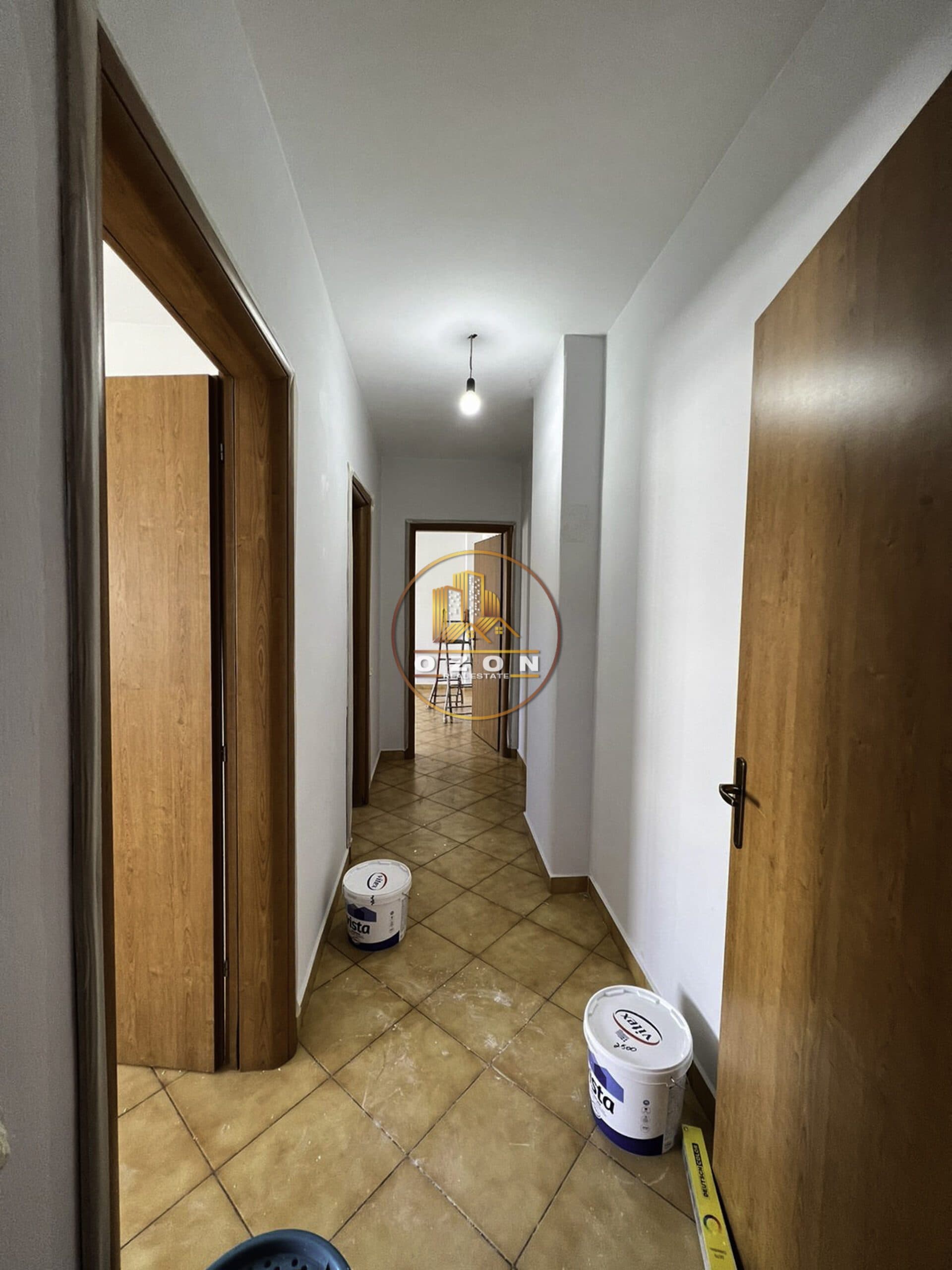 JEPET ME QERA APARTAMENT 2+1 BANIM/ZYRA PAS ISH UET !
