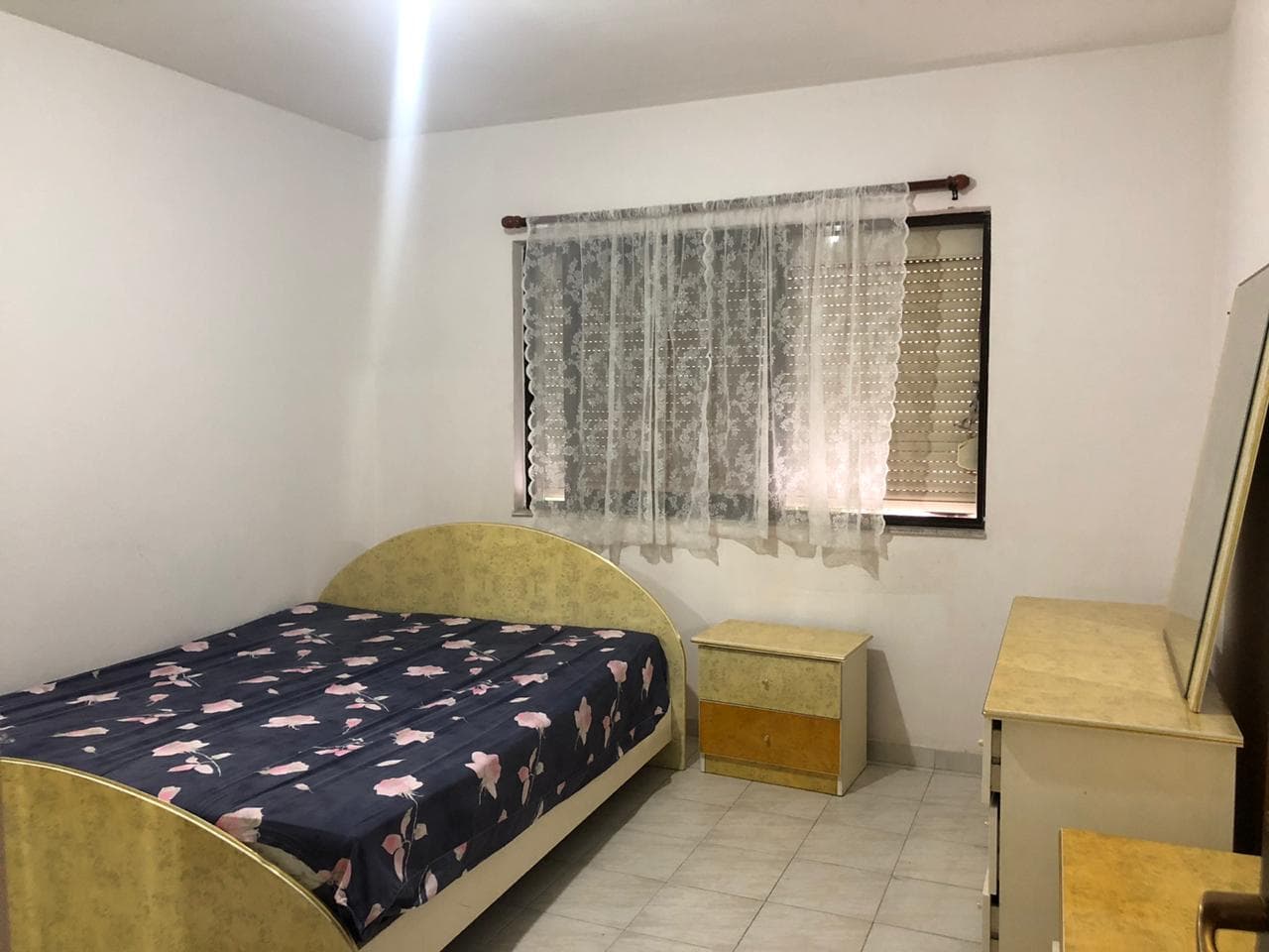 Apartament 1+1 me qira , Ne Bllok , Tirane