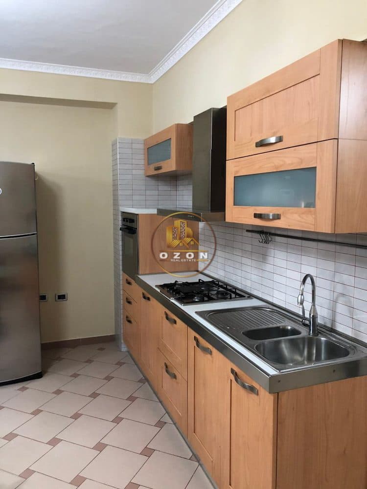 Apartament 2+1 me qira , i mobiluar . Rruga ”Mihal Duri” 4
