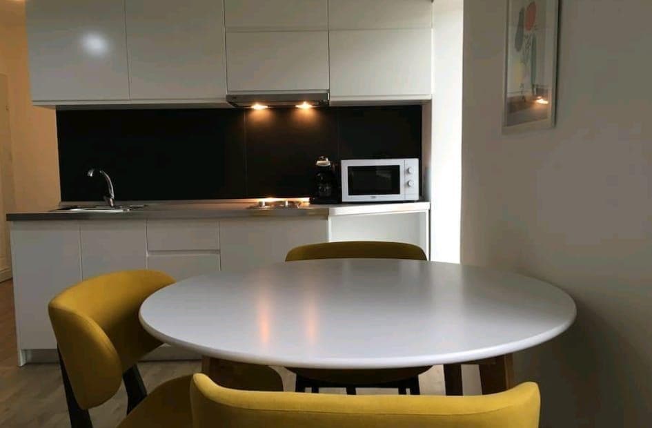 APARTAMENT 1+1 ME QERA , RRUGA E ELBASANIT ! 2