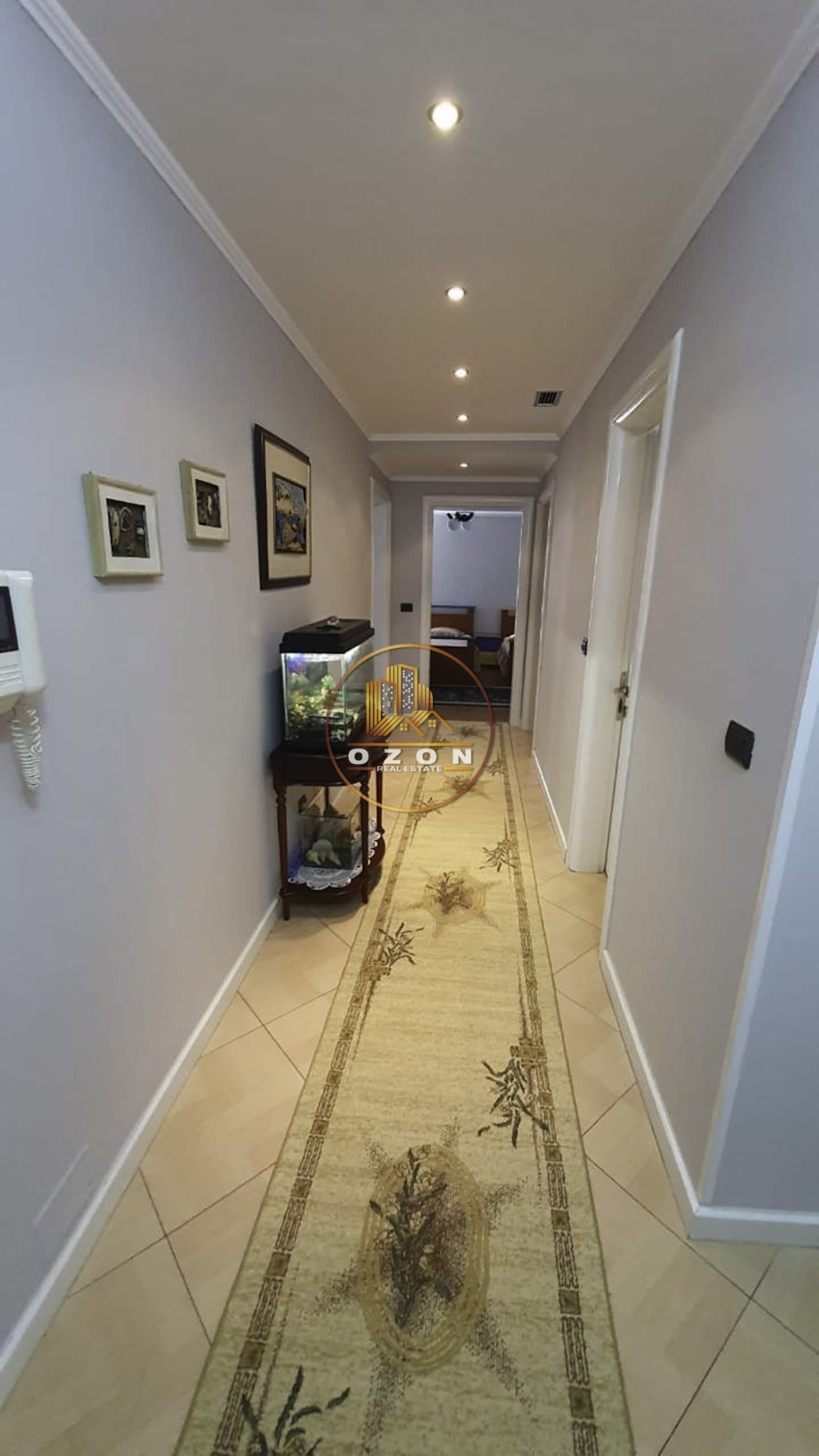 SUPER APARTAMENT ME QERA 3+1 TEK ISH EKSPOZITA !