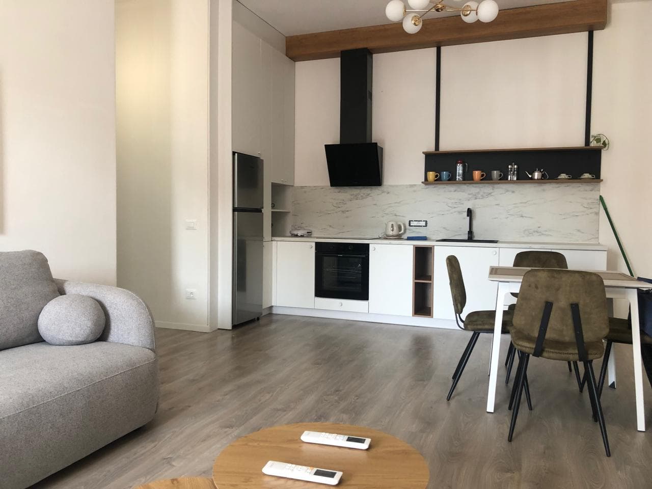 Apartament modern 1+1 me Parking në Kompleksi Delijorgji, Rruga e Kavajës!