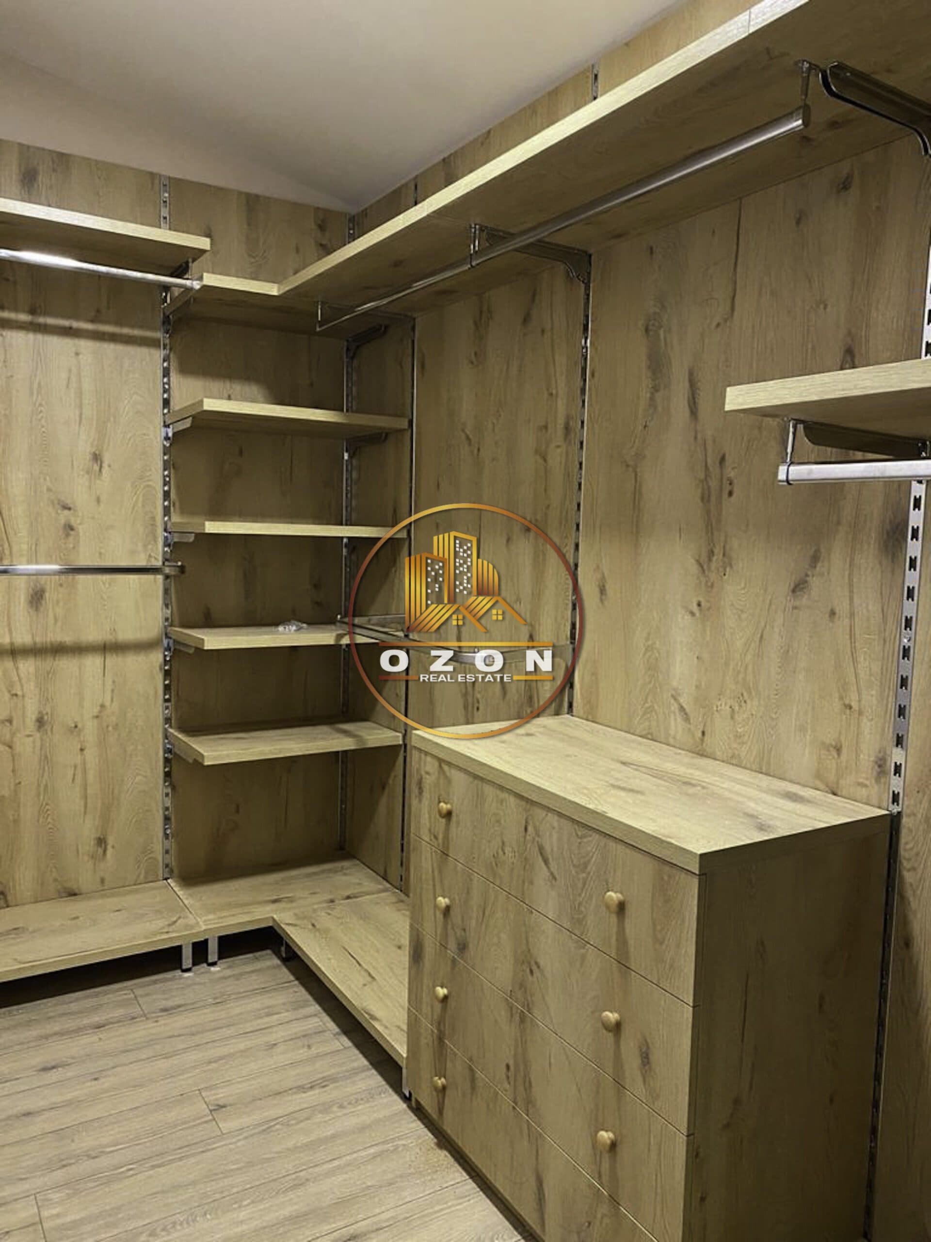 SHITET APARTAMENT 3+1+2 + VERANDE TEK REZIDENCA KODRA E DIELLIT 1 !