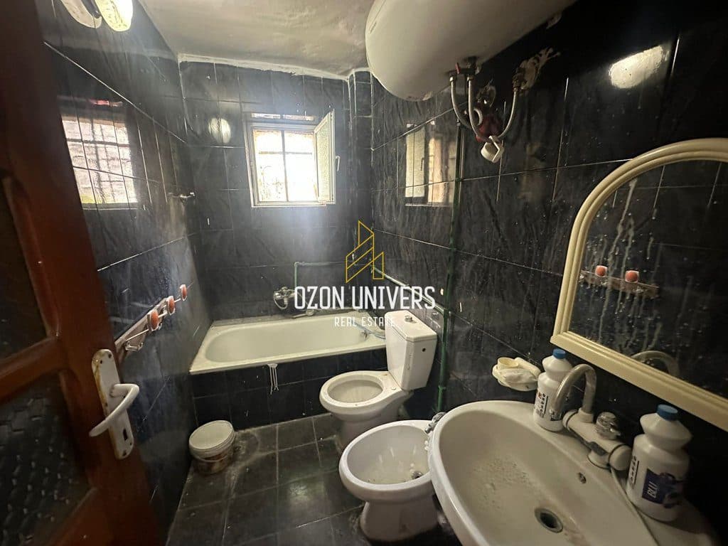 Apartament 2+1 Per Qira tek Xhamlliku! 4