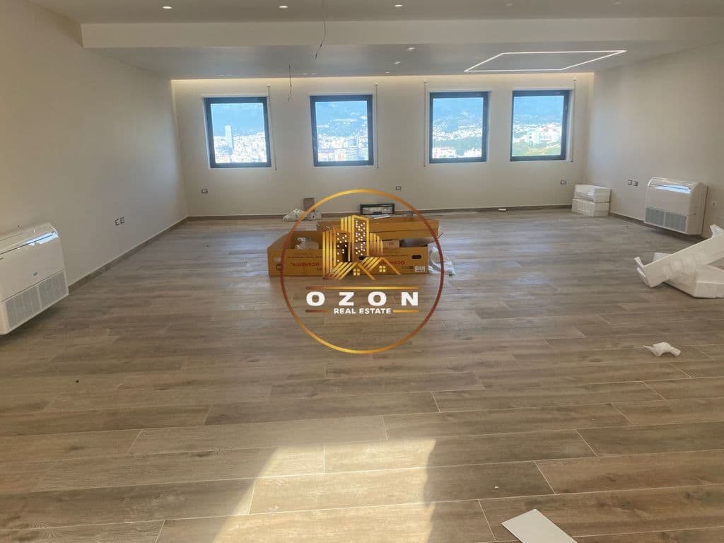 JEPET ME QIRA DUPLEX 3+1+3+VERANDE+2 POSTE PARKIME, TEK ZGJATIMI I KODRES SE DIELLIT 1! 2