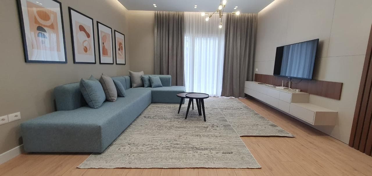 Apartament 2+1+2 me Qira tek Xhamija e Kopshtit Botanik!