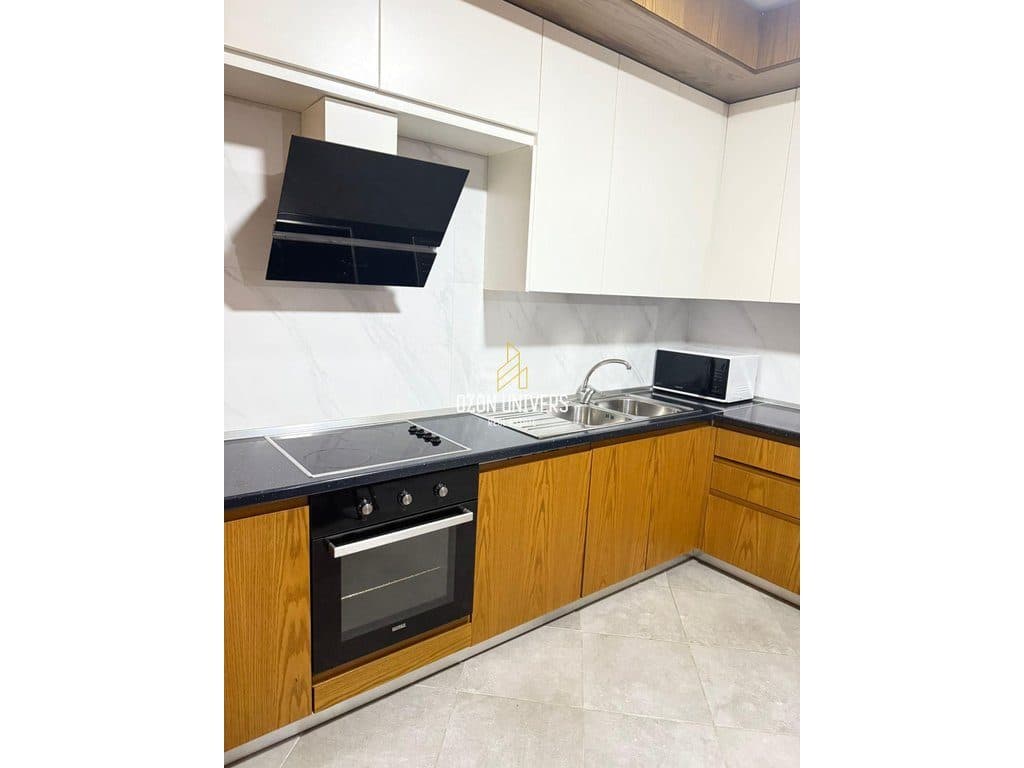 Apartament 1+1 Për Qira Tek Green City, Astir 4