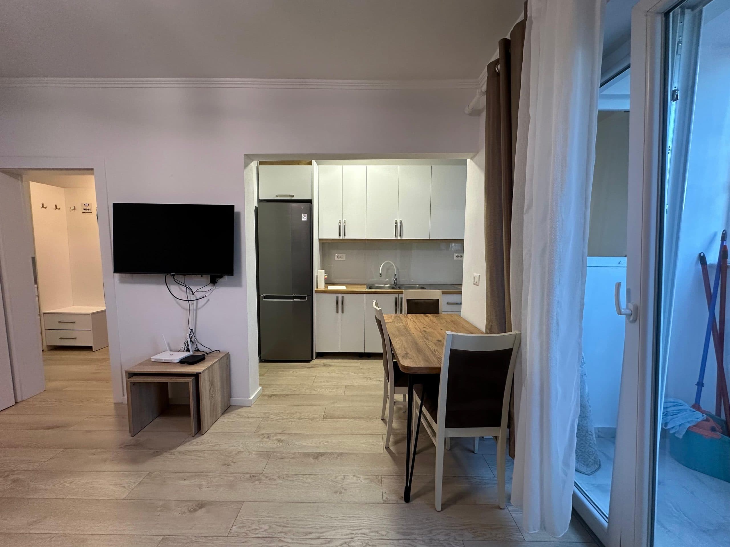 Apartament 1+1 për qira, tek Rruga e Kavajës! 2