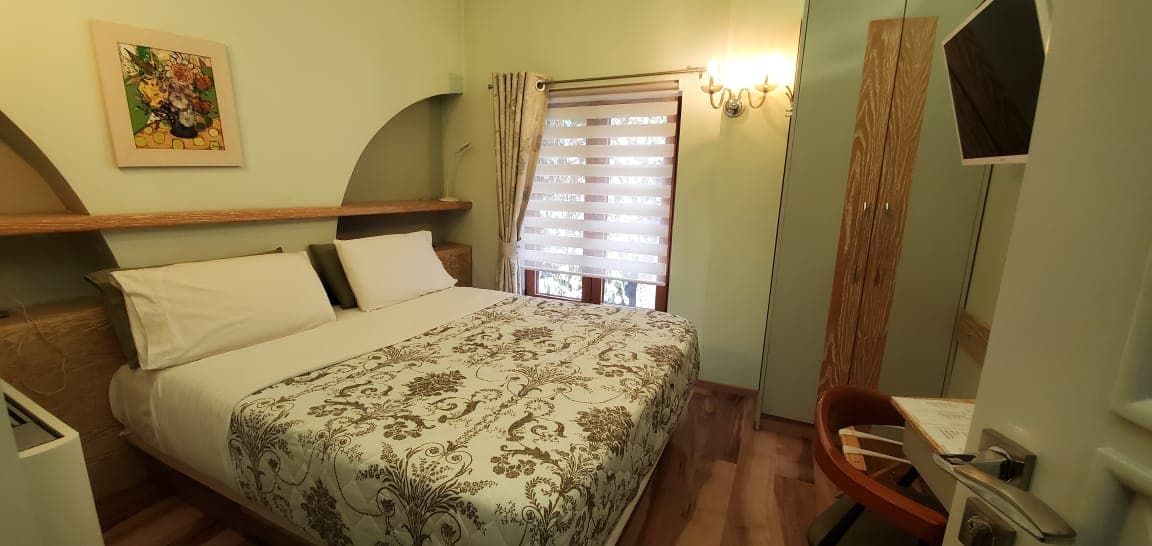 SHITET AMBIENT BIZNESI HOTEL TEK SHALLVARET ! 4