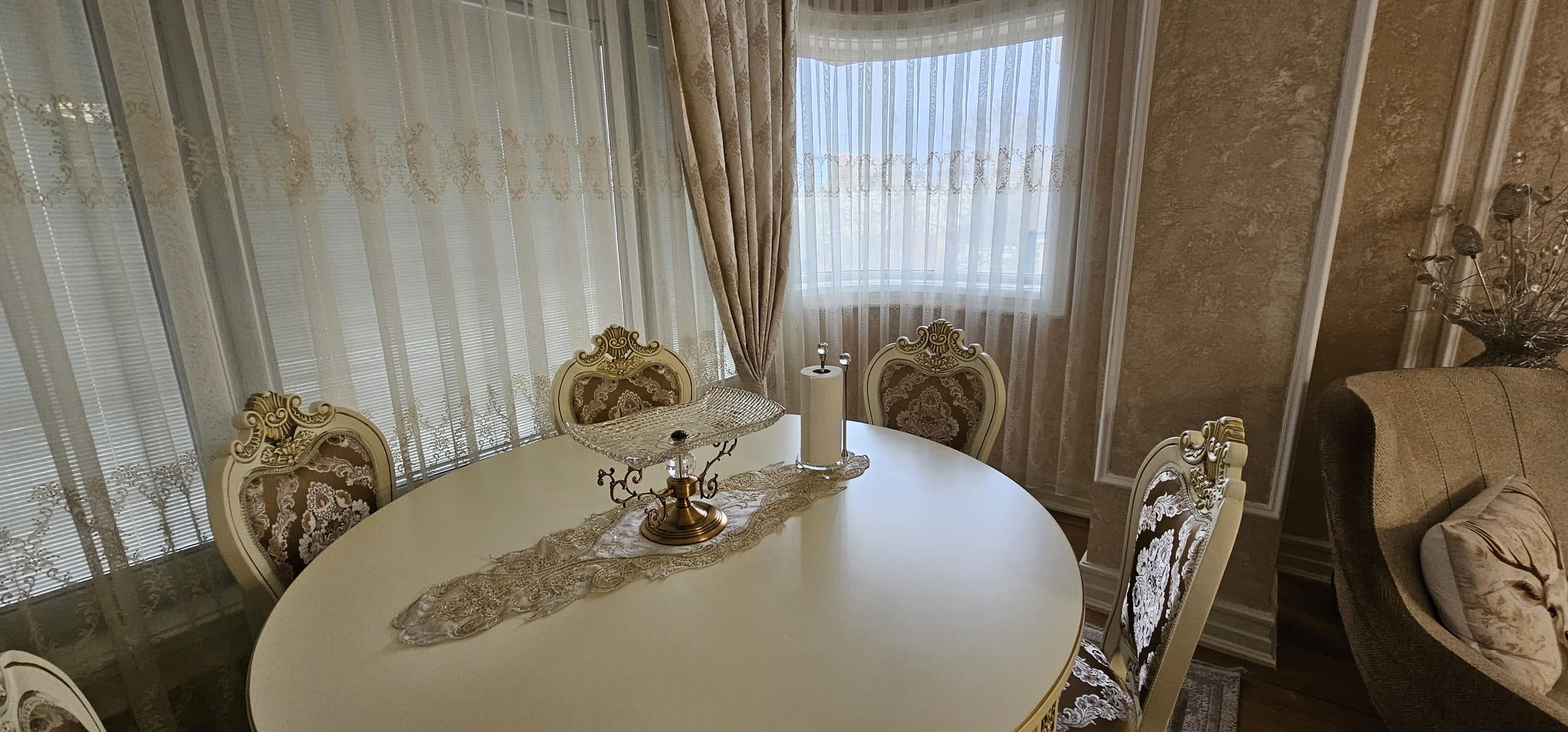 Apartament Luksoz 2+1 për Qira në Bllok! 3