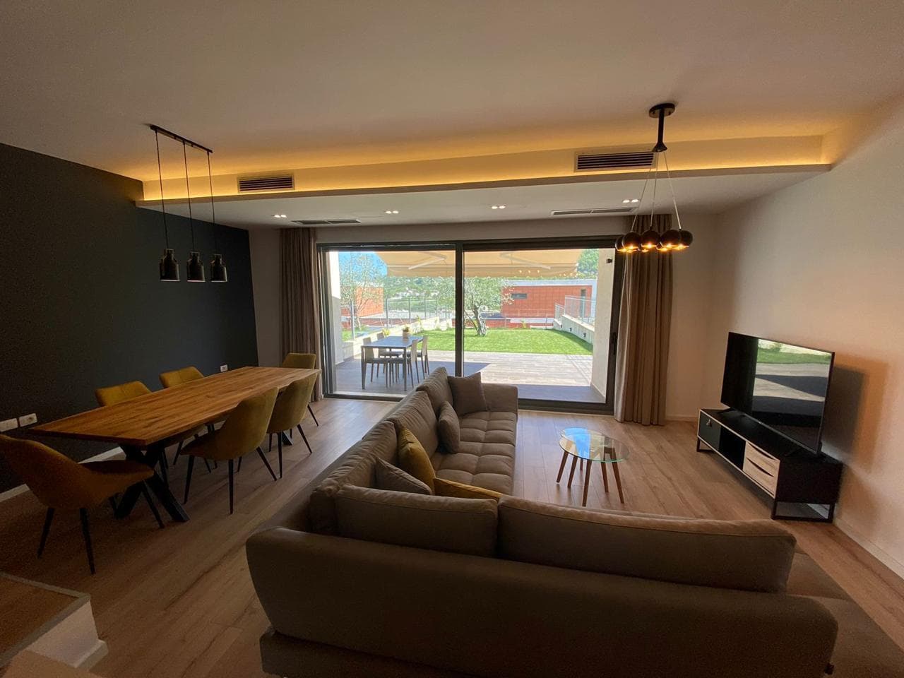 Viletë për Qira tek Olive Grove Residence!