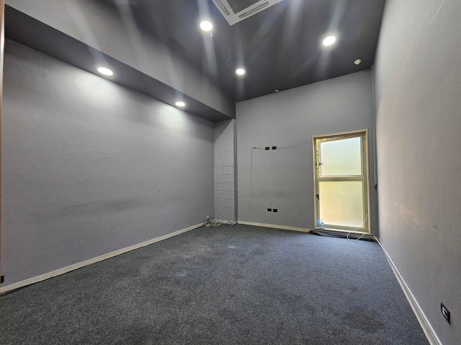 Ambient Biznesi me Qira tek Galeria 17 Nëntori! 4