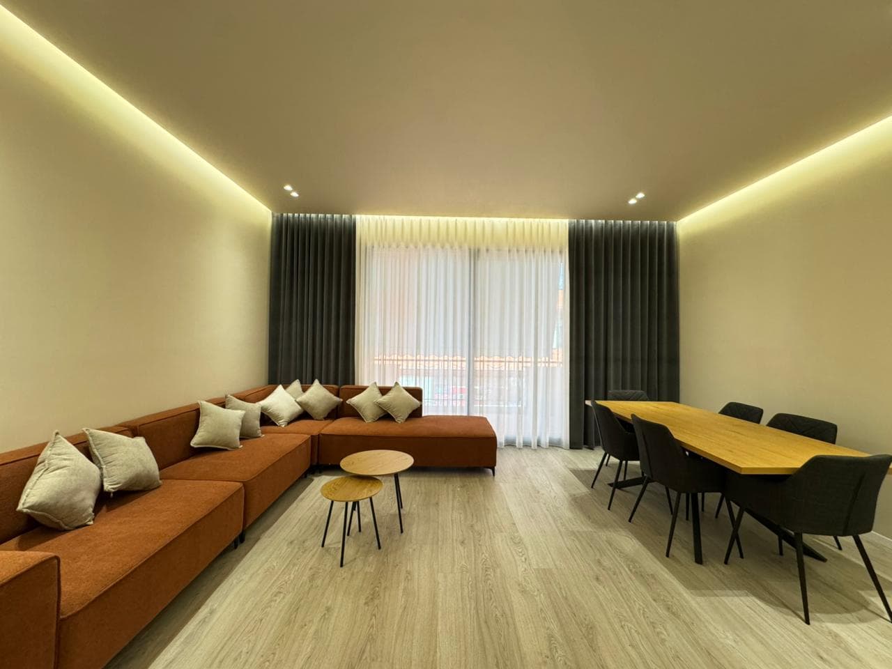 Apartament 2+1+Parkim tek Kompleksi Delijorgji, Rruga e Kavajës! 2