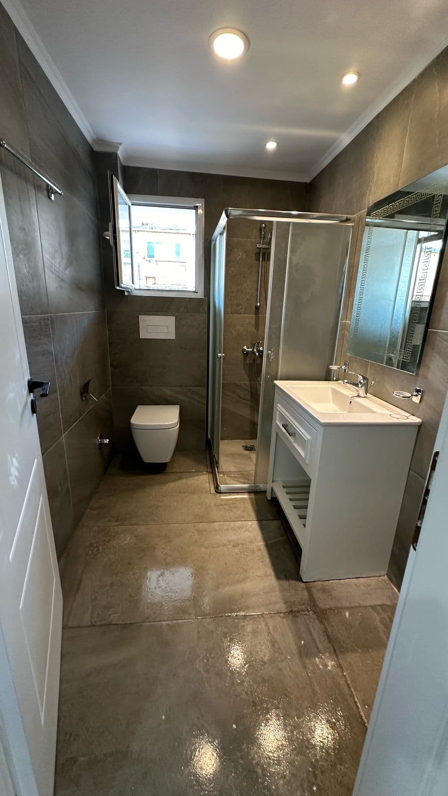 Shitet Apartament 2+1 tek Ish Parku, Rruga e Kavajës! 4