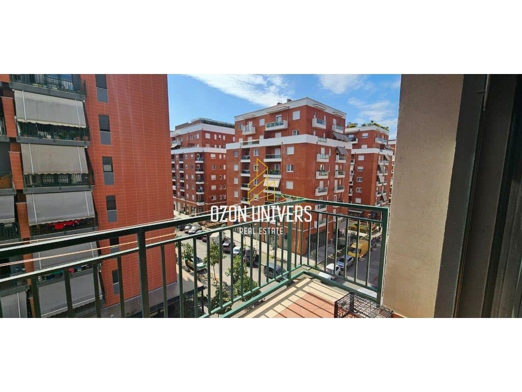 Apartament 3+1 Për Qira tek Green City Residence