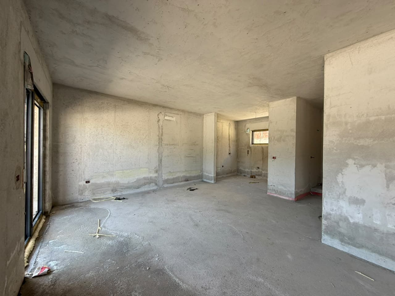 Vilë me pishinë për shitje tek Swan Lake Residence, Liqeni i Farkës! 4